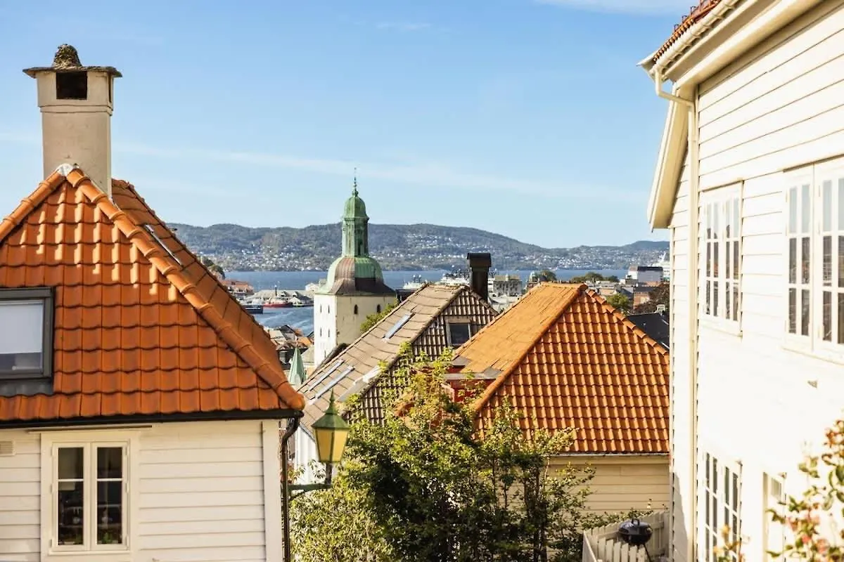 Dinbnb Apartments L The 1880 Authentic Bergen Dream I 500M To Bryggen 0*,  Норвегия