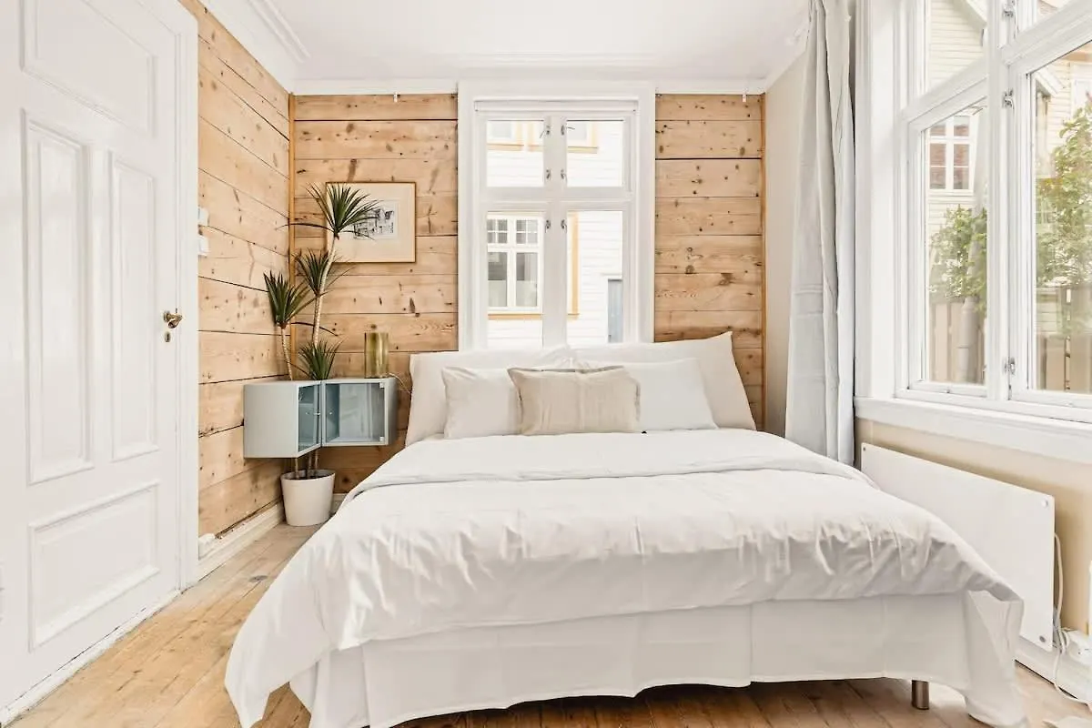 Dinbnb Apartments L The 1880 Authentic Bergen Dream I 500M To Bryggen 0*,